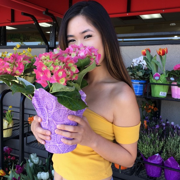 Meet your Posher, Esther - Picture 3 of 3